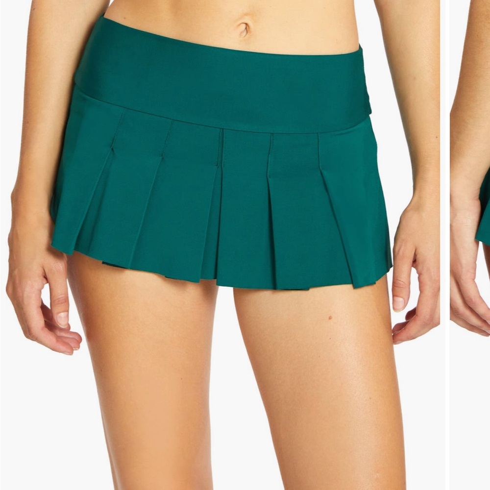 Robin Piccone NEW Ava skirted Bikini bottoms
